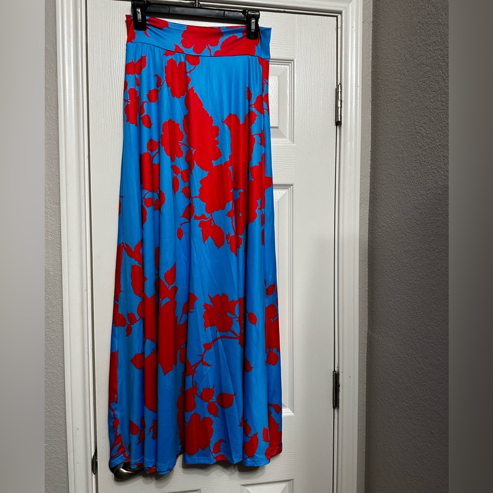 VCAY Floral Print Flutter Sleeve Crop Top & Boho Tropical Long Skirt - Picture 5 of 16